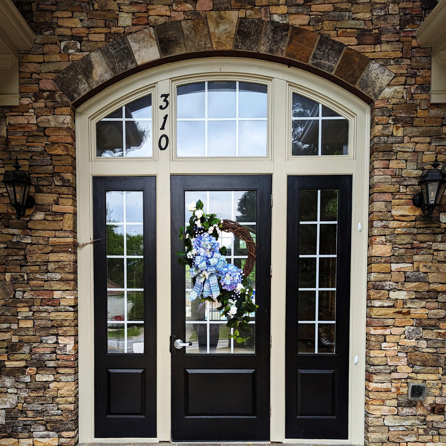 Bonny Blue Wreath