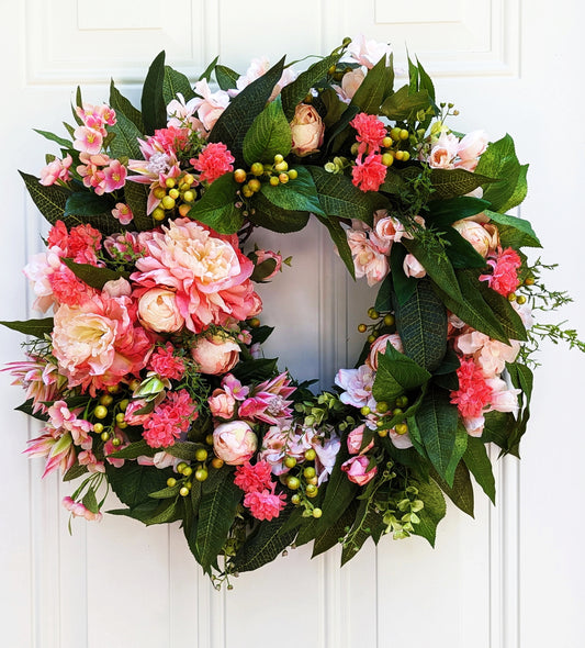 Peachy Keen Wreath: A Burst of Summer Sunshine