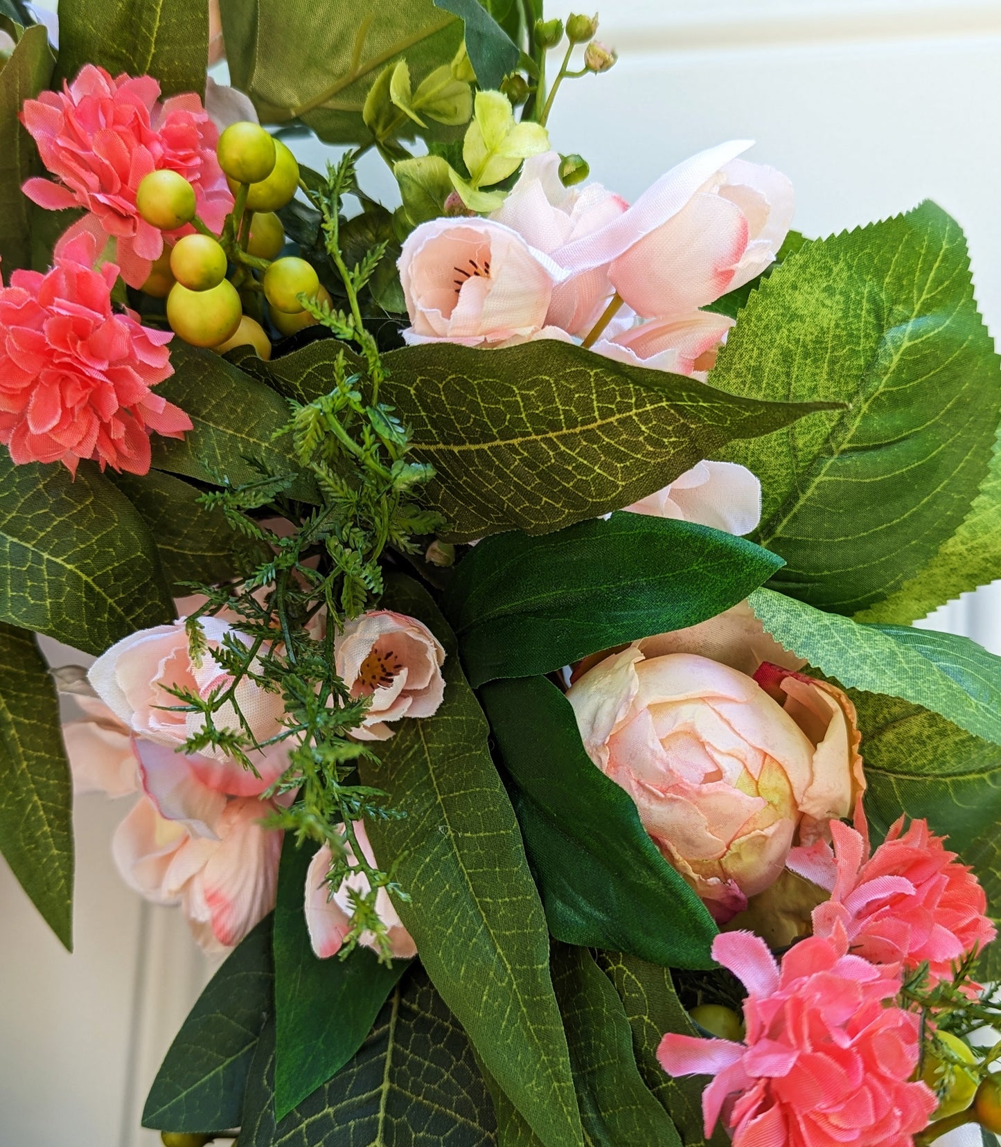 Peachy Keen Wreath: A Burst of Summer Sunshine
